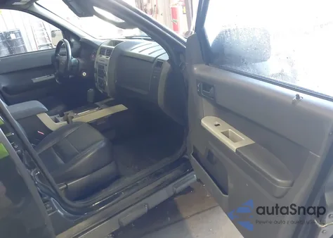 2011 Ford Escape Xlt из США, поврежденный, VIN 1FMCU0DG6BKA07692